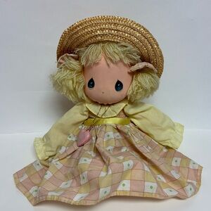 Precious Moments 14in Doll "Dallie" #4578 By Applause 1985 W/ Stand